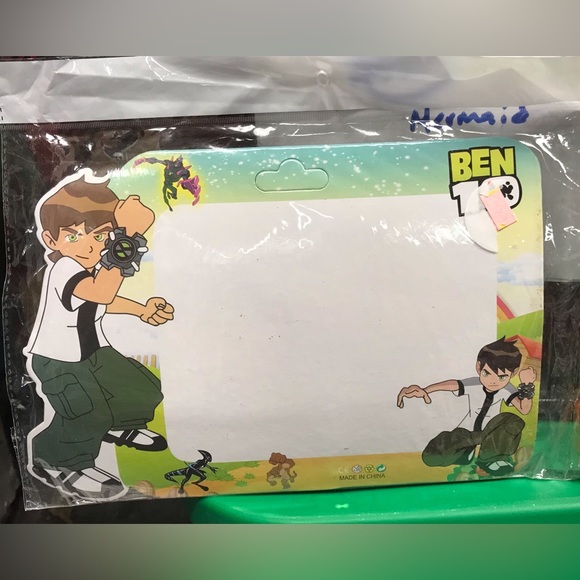 Ben 10 Erase Board Party Favor Bundle 9 - Picture 2 of 2
